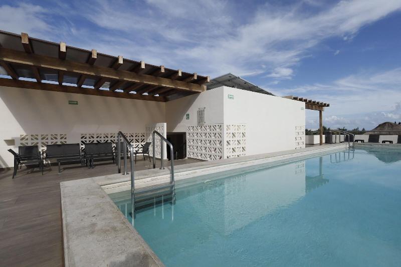 La Poza image
