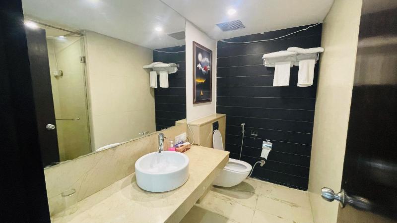Saltstayz Select - Malcha & Chankyapuri image