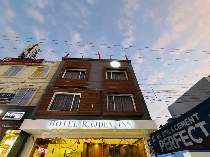 Hotel Rajdev Inn — exterior view