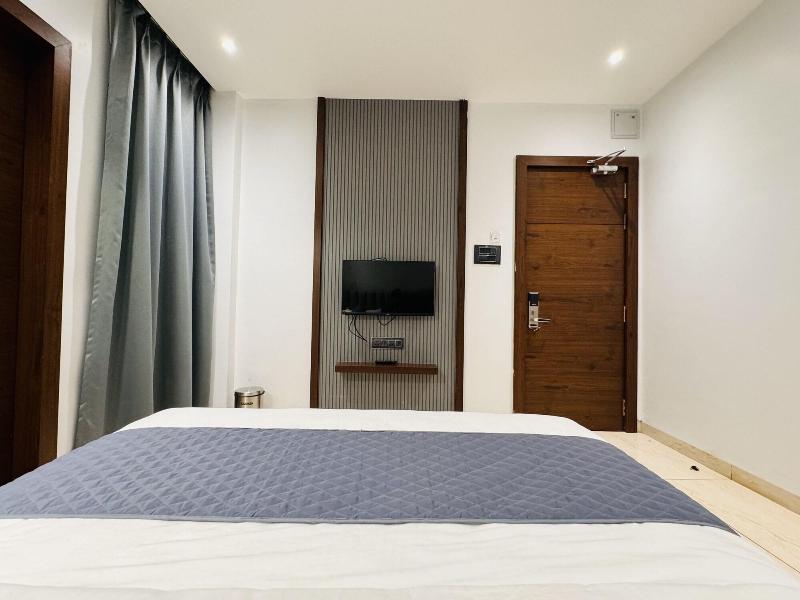 Hotel Rajdev Inn 5