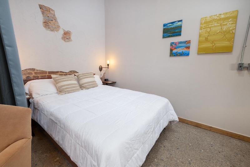 Hartwell Suites 5