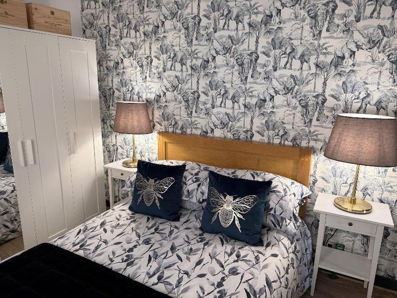 Herbert George Apartment Hotel image