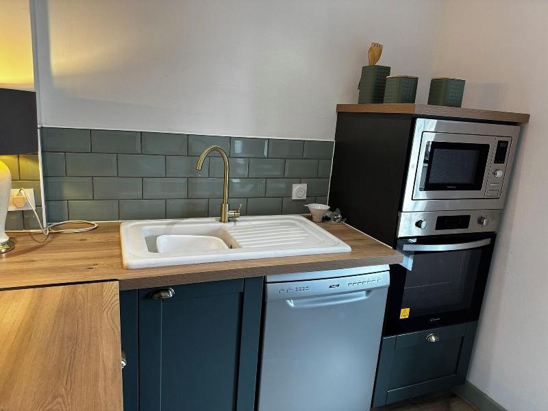 Herbert George Apartment Hotel image