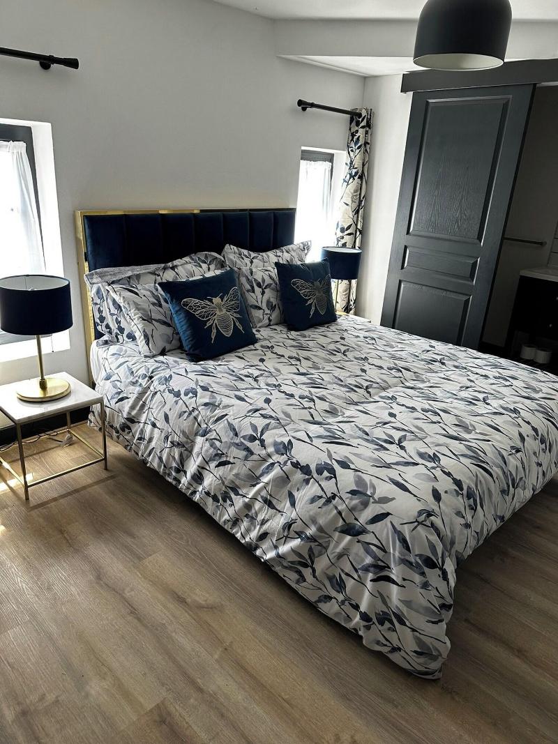 Herbert George Apartment Hotel image