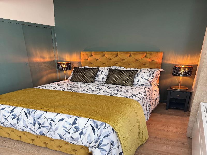 Herbert George Apartment Hotel image