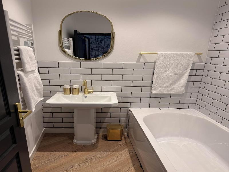 Herbert George Apartment Hotel image
