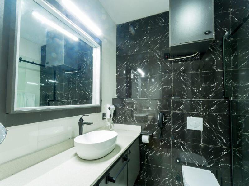 De Signature Tower Hotels Suites image