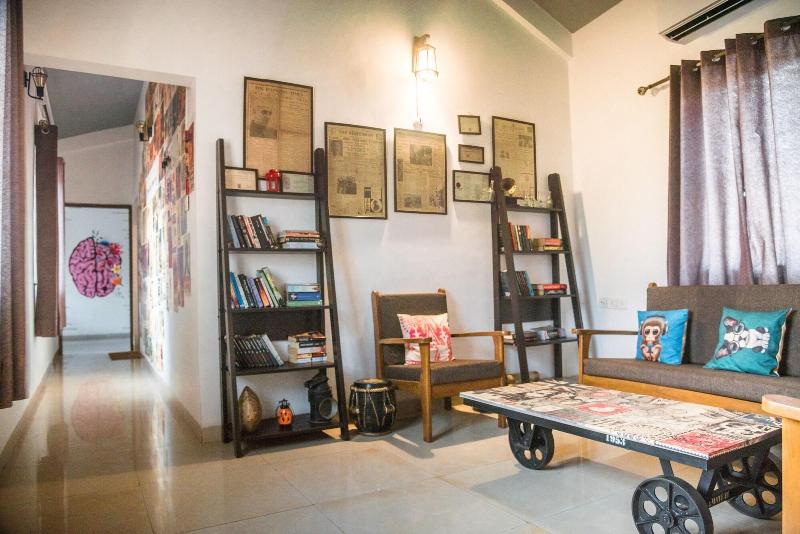 U R D Ki You Are The Key Hostels image