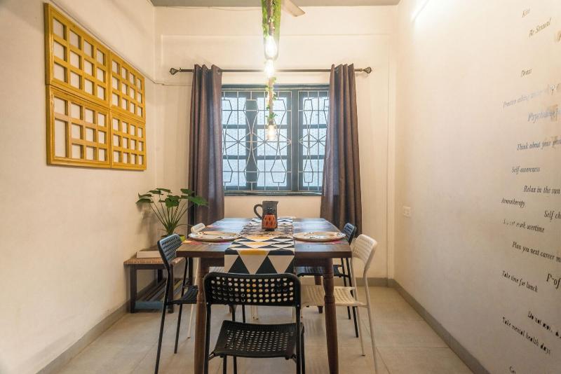 U R D Ki You Are The Key Hostels image