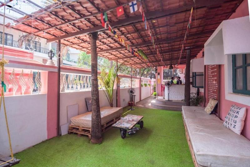 U R D Ki You Are The Key Hostels image