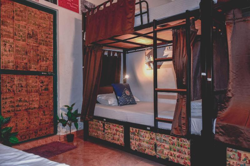 U R D Ki You Are The Key Hostels image