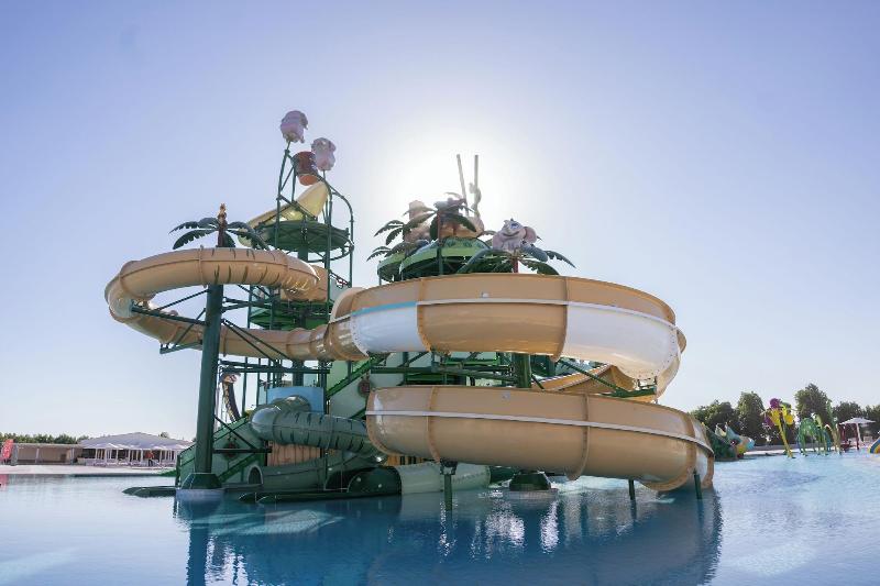 Sirena Beach Resort Spa image