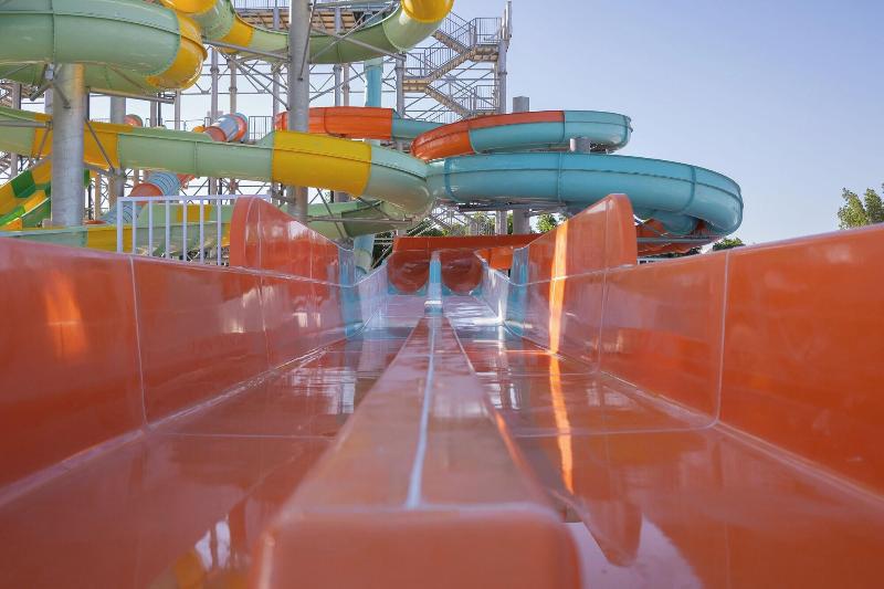 Sirena Beach Resort Spa image