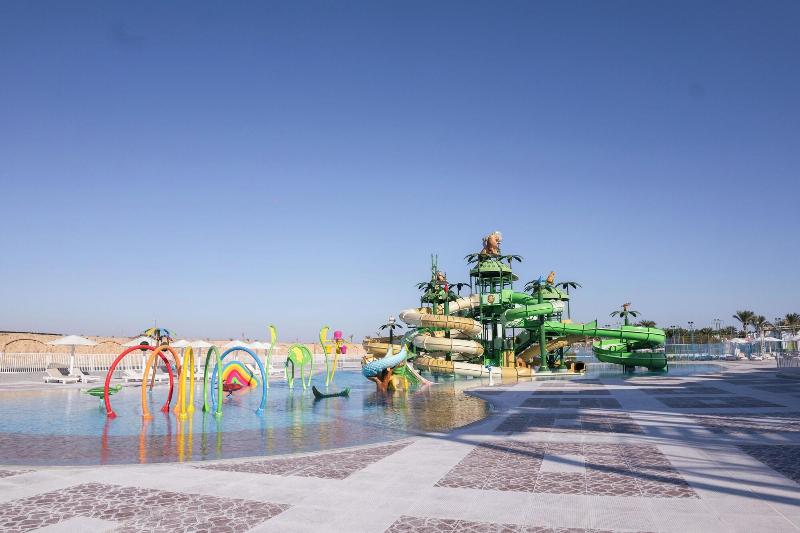 Sirena Beach Resort Spa image