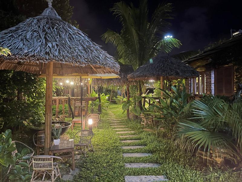 Phoenix Hotel Bungalow image