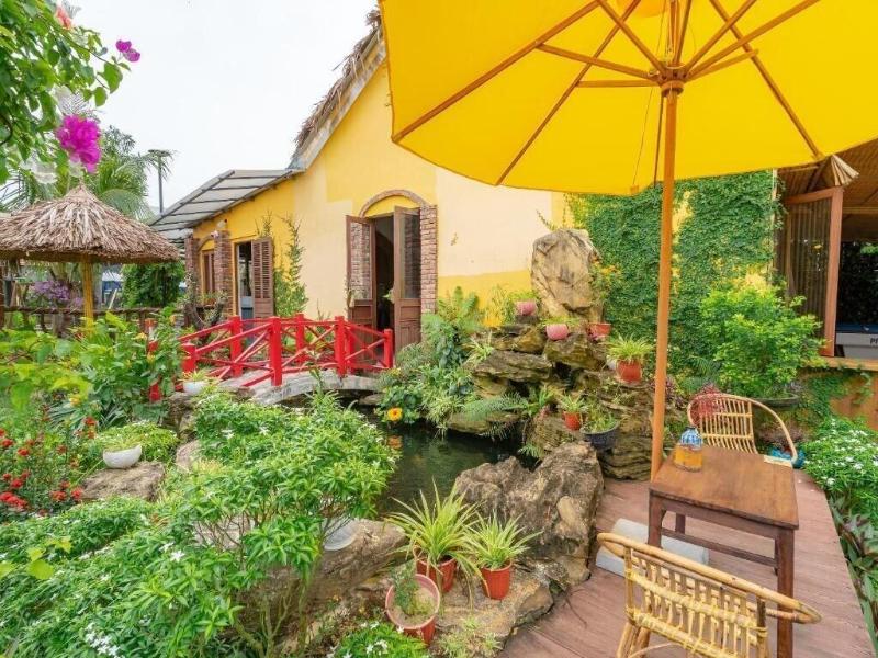 Phoenix Hotel Bungalow image