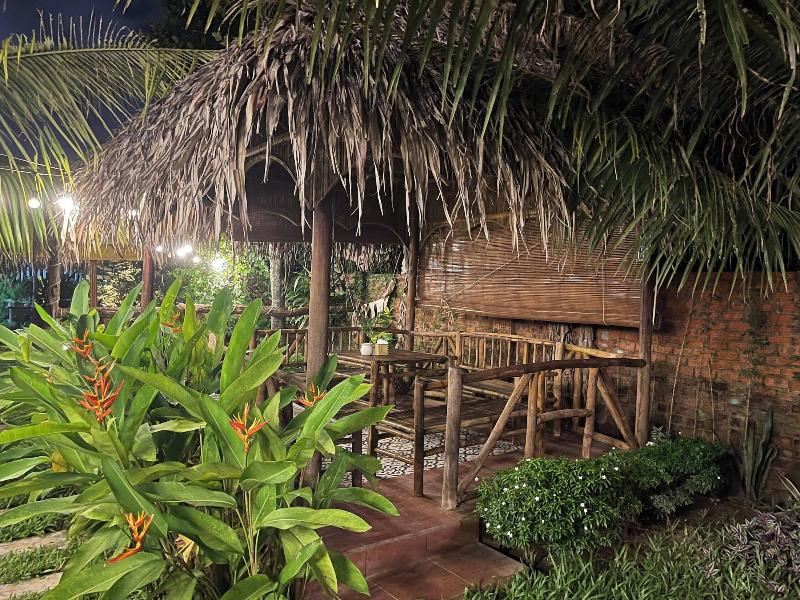 Phoenix Hotel Bungalow image