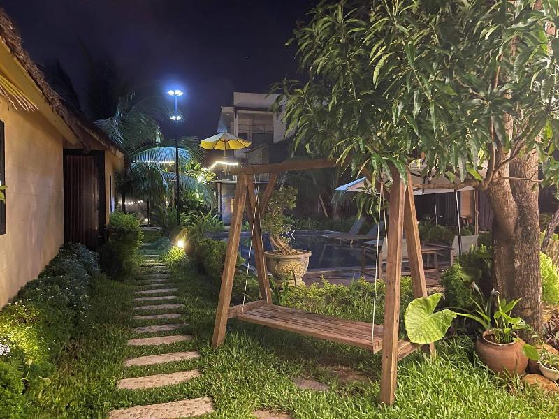 Phoenix Hotel Bungalow image