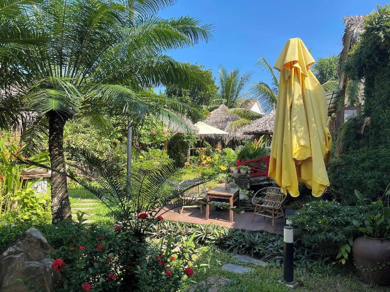 Phoenix Hotel Bungalow image