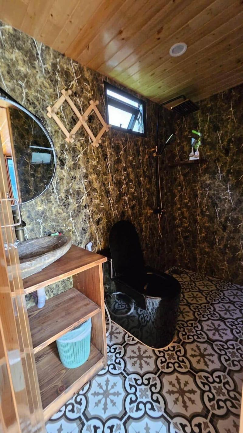 Phoenix Hotel Bungalow image
