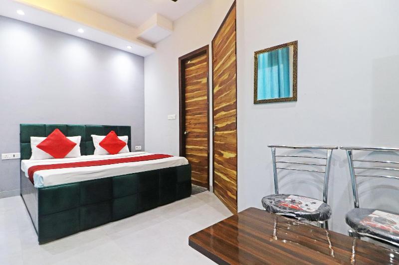 Twamev Rajouri Garden By The Arrow image