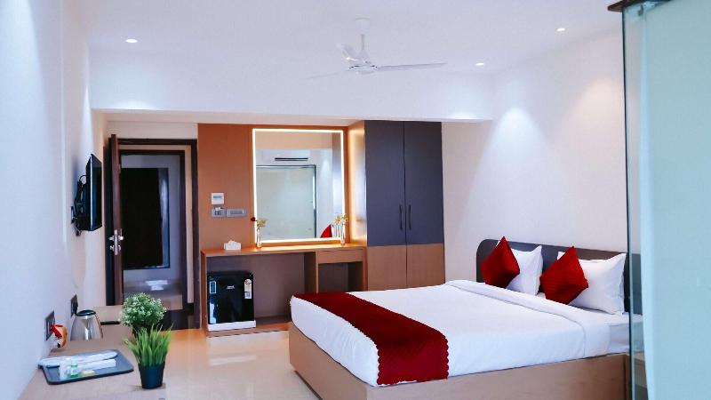 Hsquare Hotel Andheri West image