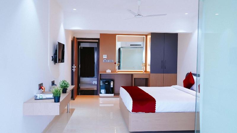 Hsquare Hotel Andheri West image