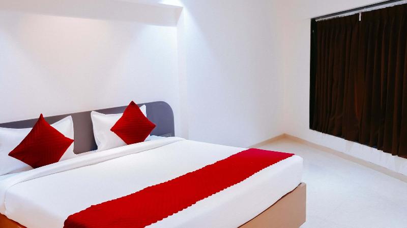 Hsquare Hotel Andheri West image