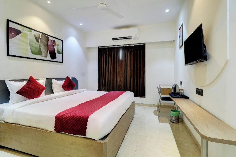 Hsquare Hotel Andheri West image