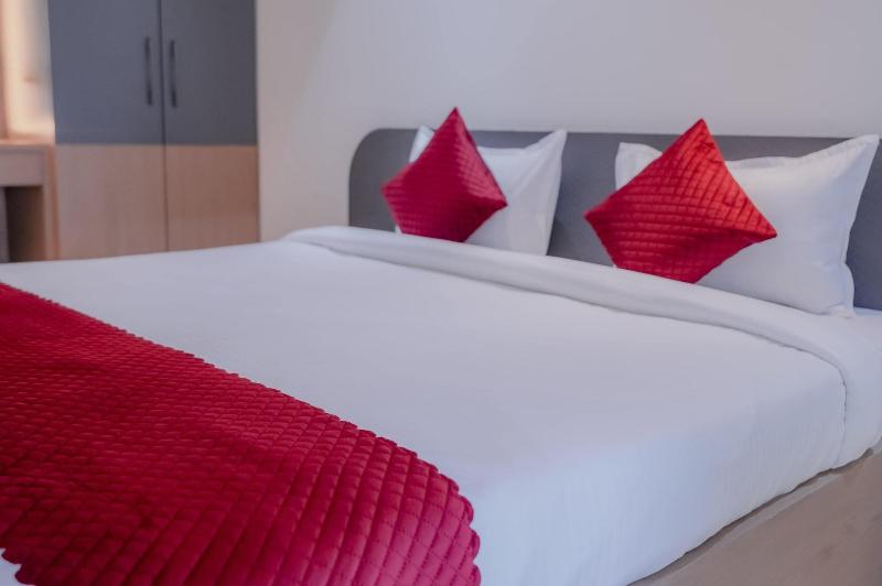 Hsquare Hotel Andheri West image