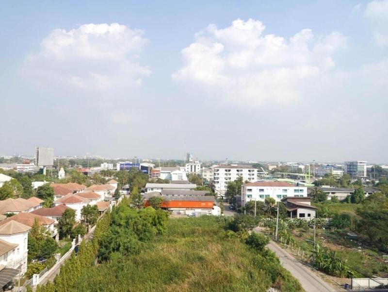 Roomquest Sps Hotel And Residence image