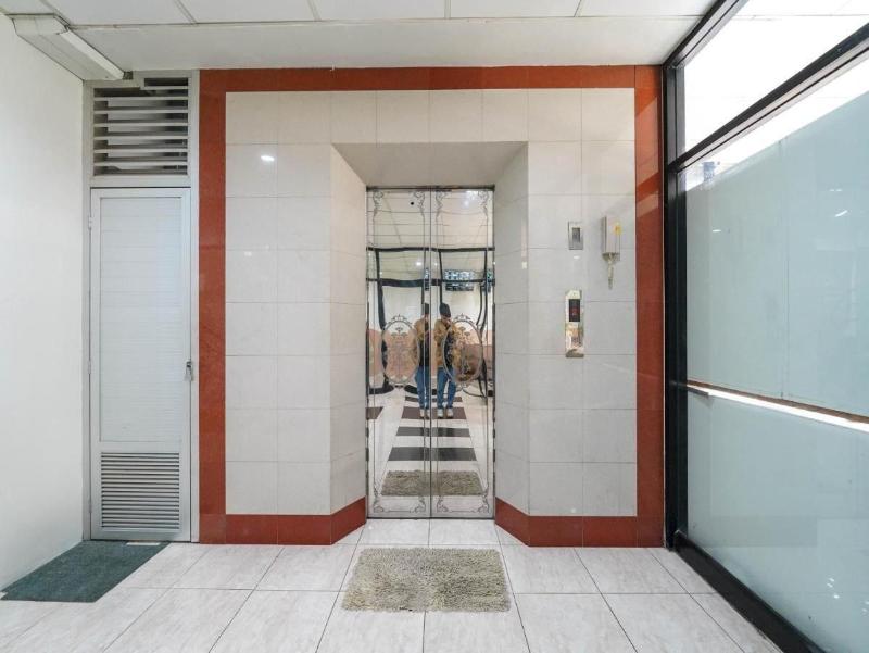 Roomquest Sps Hotel And Residence image