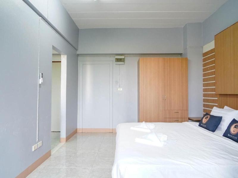 Roomquest Sps Hotel And Residence image
