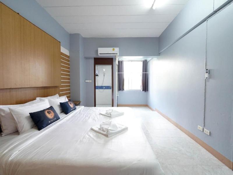Roomquest Sps Hotel And Residence image
