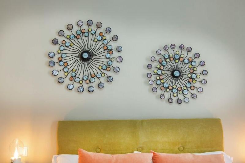 Molucano Themed Rooms image