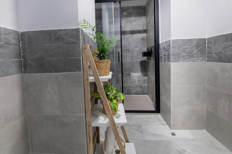 Molucano Themed Rooms image