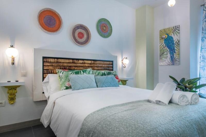 Molucano Themed Rooms image
