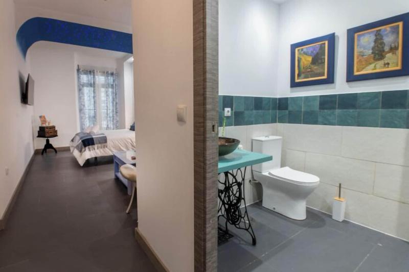 Molucano Themed Rooms image