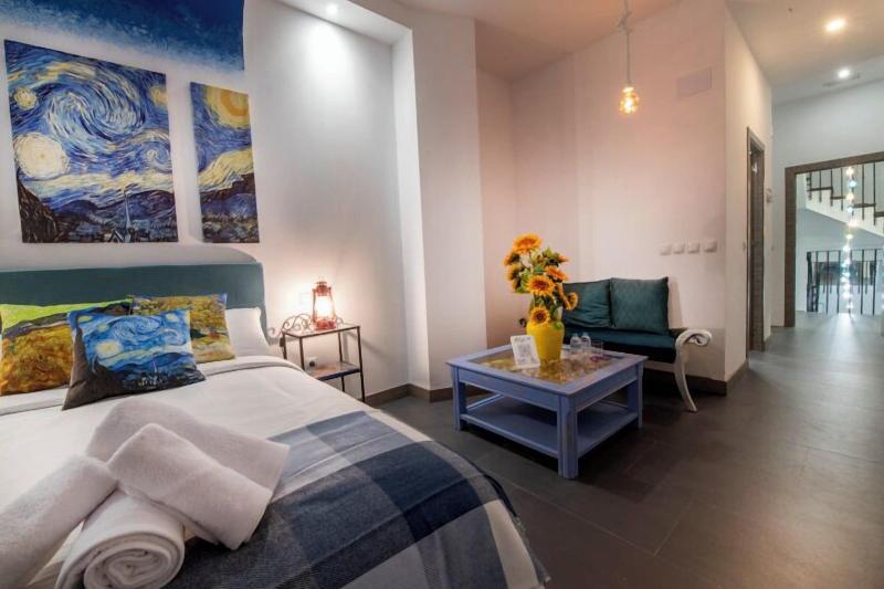 Molucano Themed Rooms image