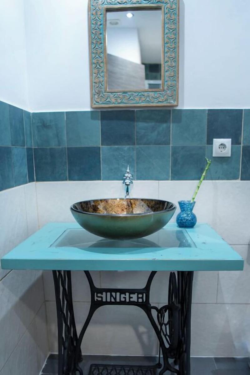 Molucano Themed Rooms image