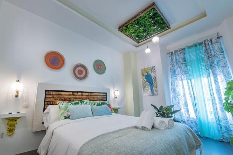 Molucano Themed Rooms image