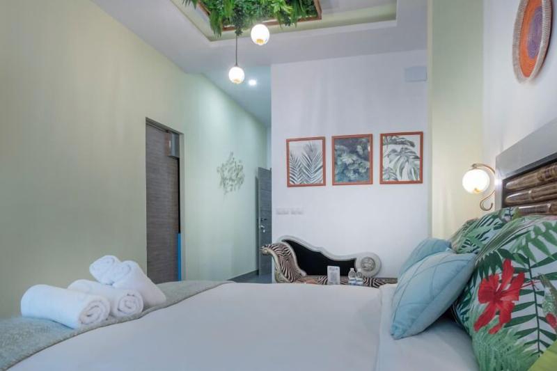 Molucano Themed Rooms image