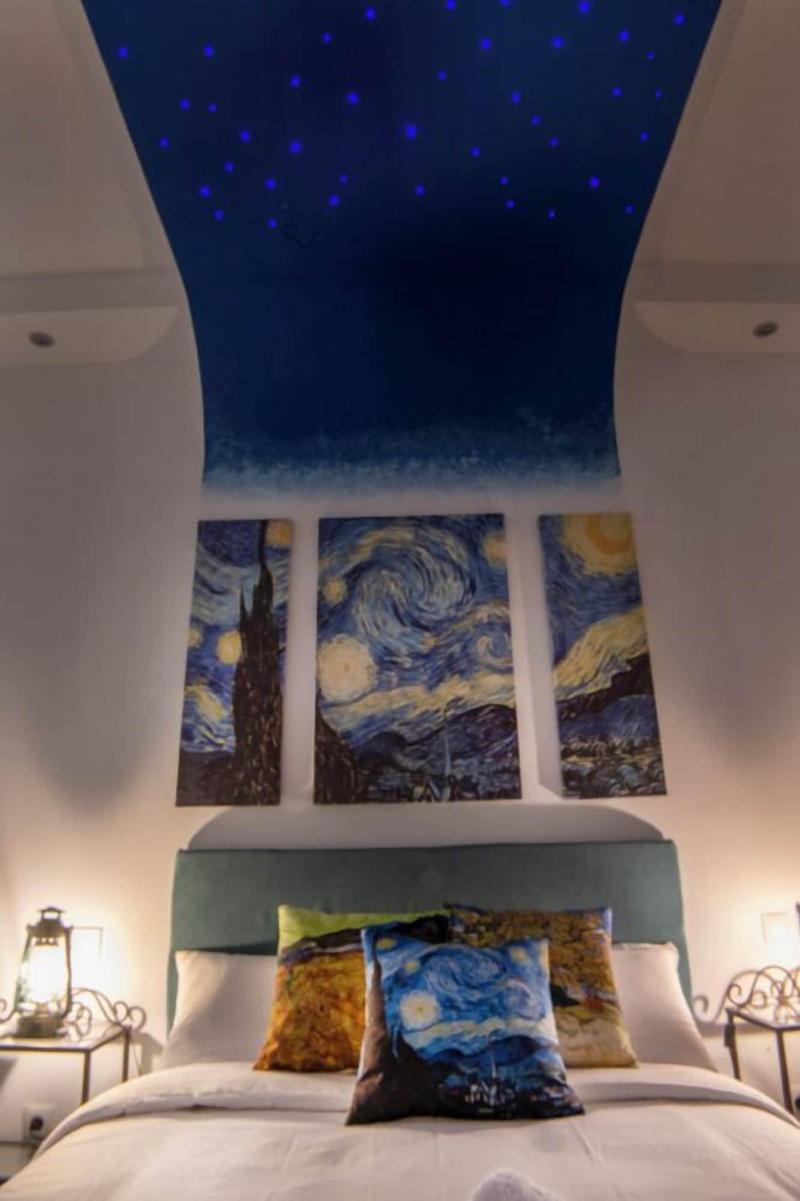 Molucano Themed Rooms image