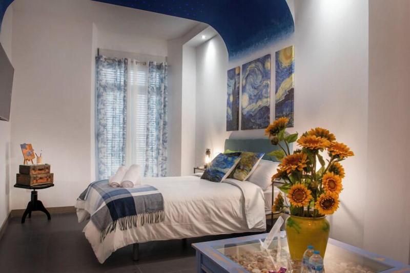 Molucano Themed Rooms image