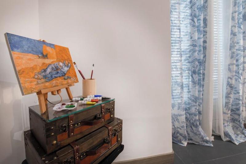 Molucano Themed Rooms image