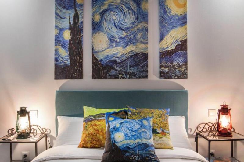 Molucano Themed Rooms image