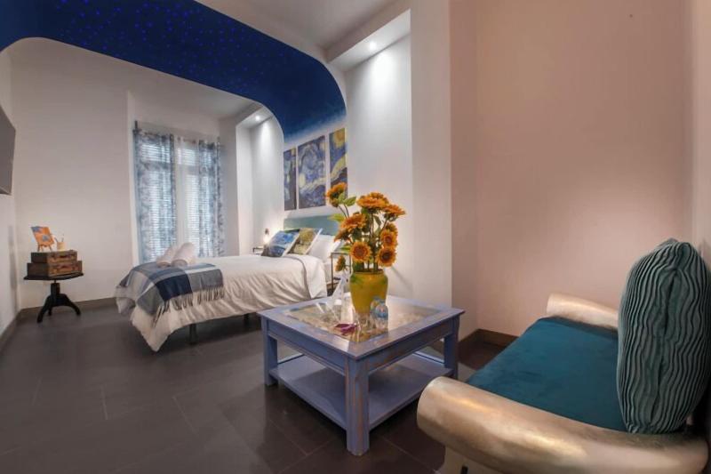Molucano Themed Rooms image