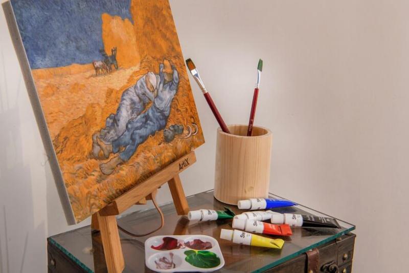 Molucano Themed Rooms image