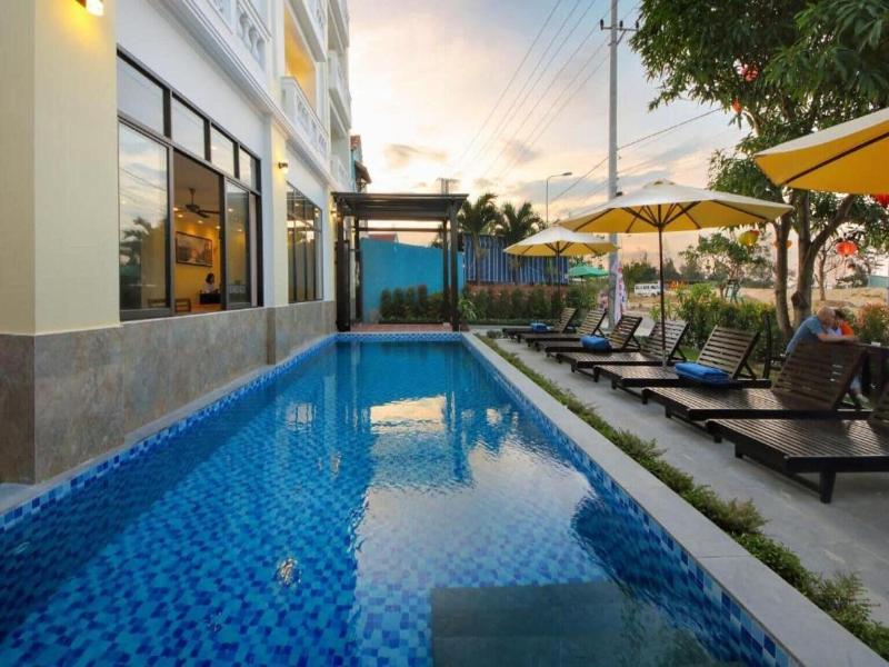 Hotel Front Beach image