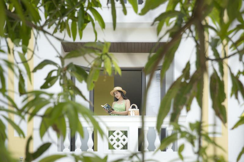 Hotel Front Beach image